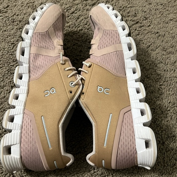 ON CLOUD  - WOMEN'S RUNNING SHOES - SIZE 8.5 W - Picture 7 of 7